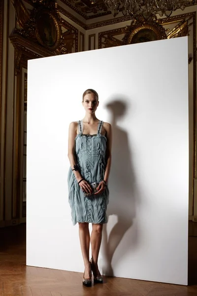 Look 16